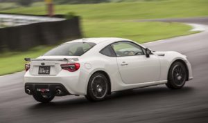 2017-subaru-brz-restyling-03