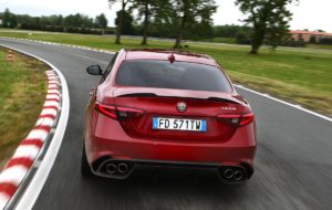 Alfa-Romeo_Giulia-Quadrifoglio_04