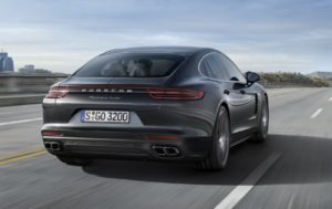 2016-porsche-panamera-02