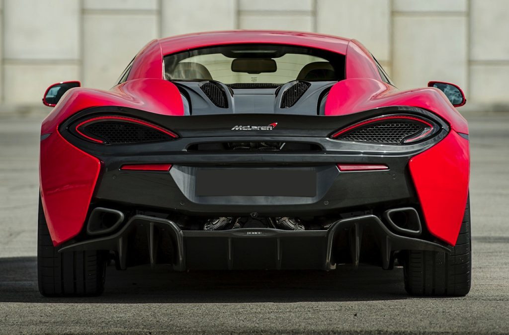 2017-mclaren-570s-design-edition-01