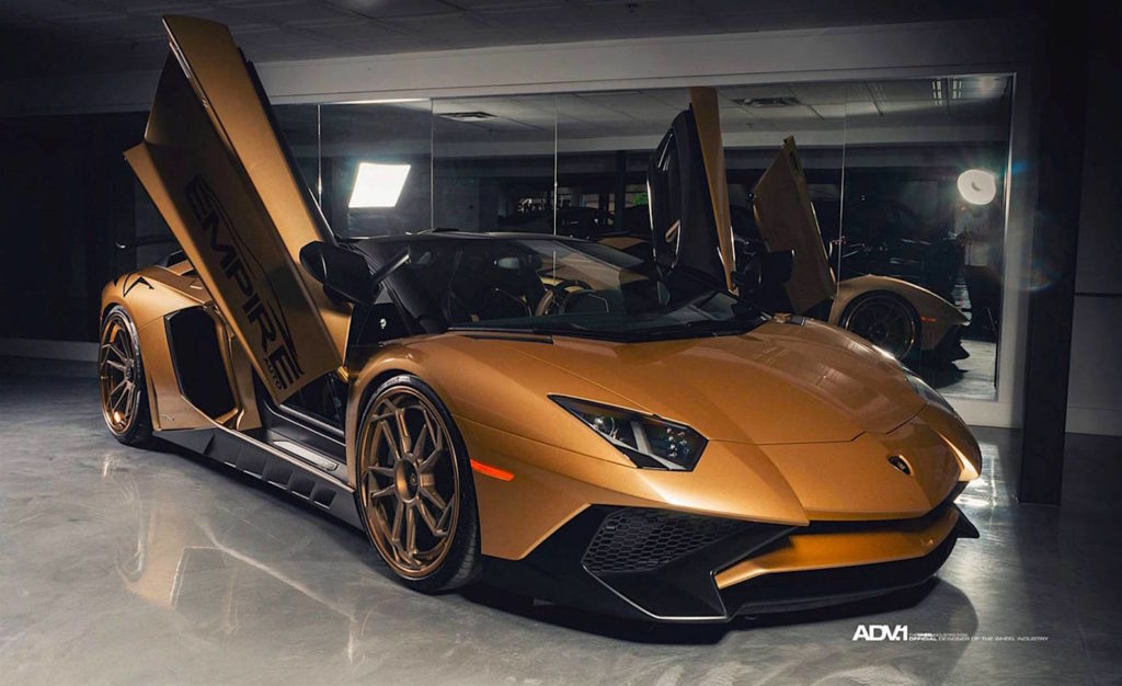 Lamborghini Aventador s Золотая