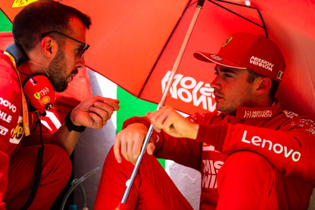 Charles Leclerc ai Box Ferrari, GP Brasile Formula 1 2019, Interlagos