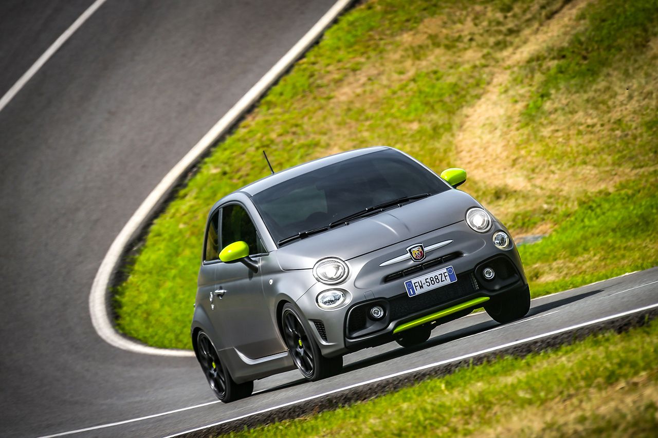 Abarth 595 Pista: potenza e look corsaiolo - Motorage.it