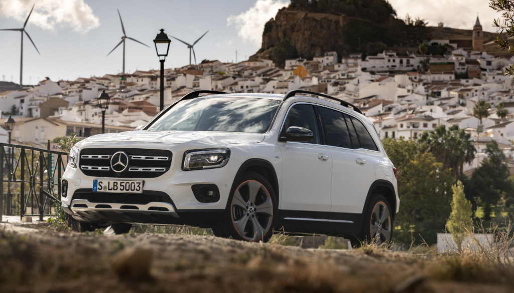 Mercedes-Benz GLB: il SUV compatto della Stella