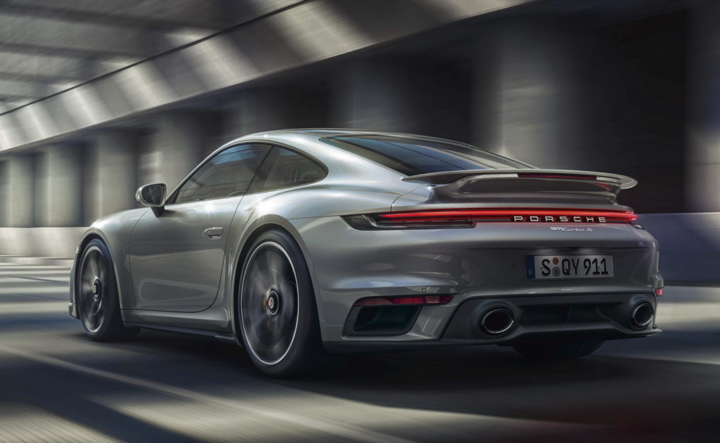 Porsche 911 Turbo S 2020: 650 cavalli e accelerazione da brivido