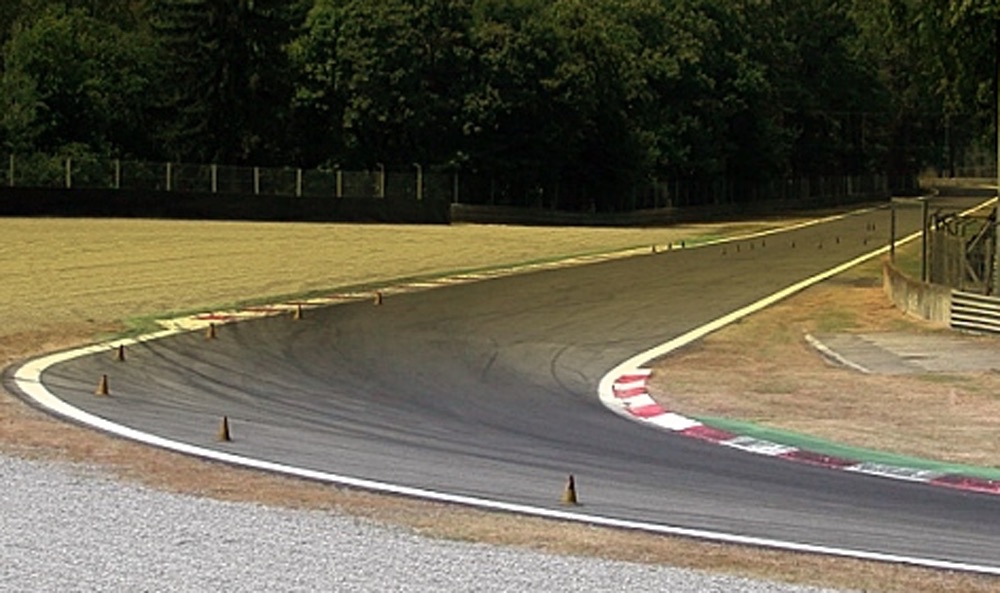 Seconda curva di Lesmo, Autodromo di Monza, Italia