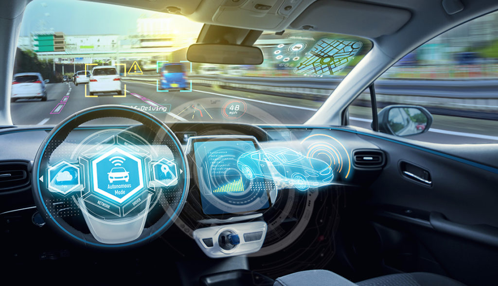 Tecnologie di bordo, cockpit of autonomous car, HUD(Head Up Display, digital speedometer; self-driving vehicle