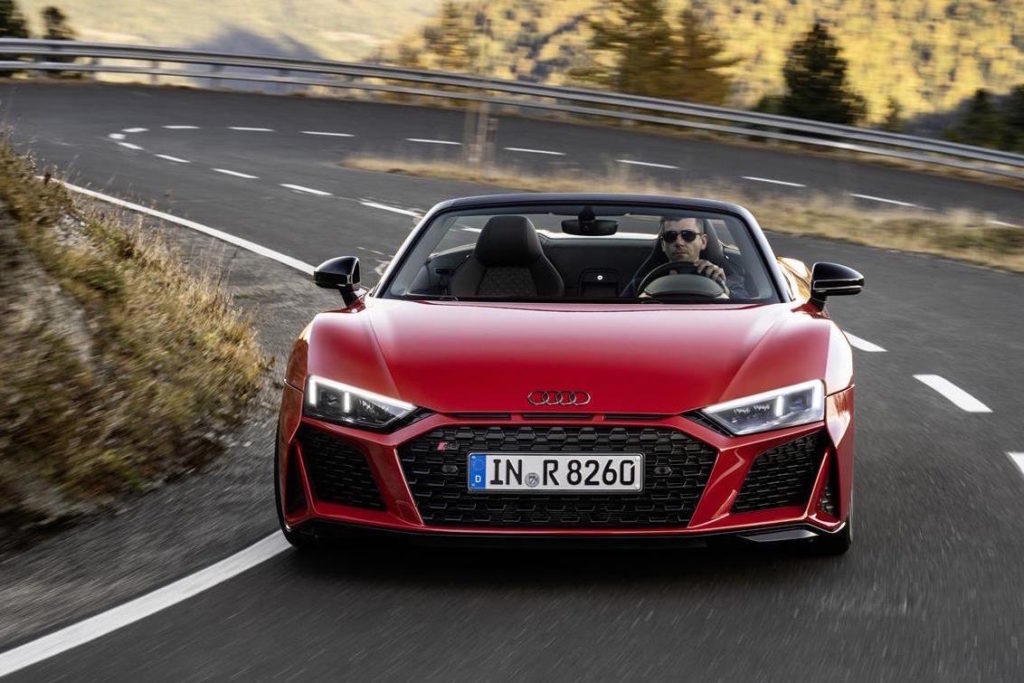 Audi R8 V10 RWD: spirito racing