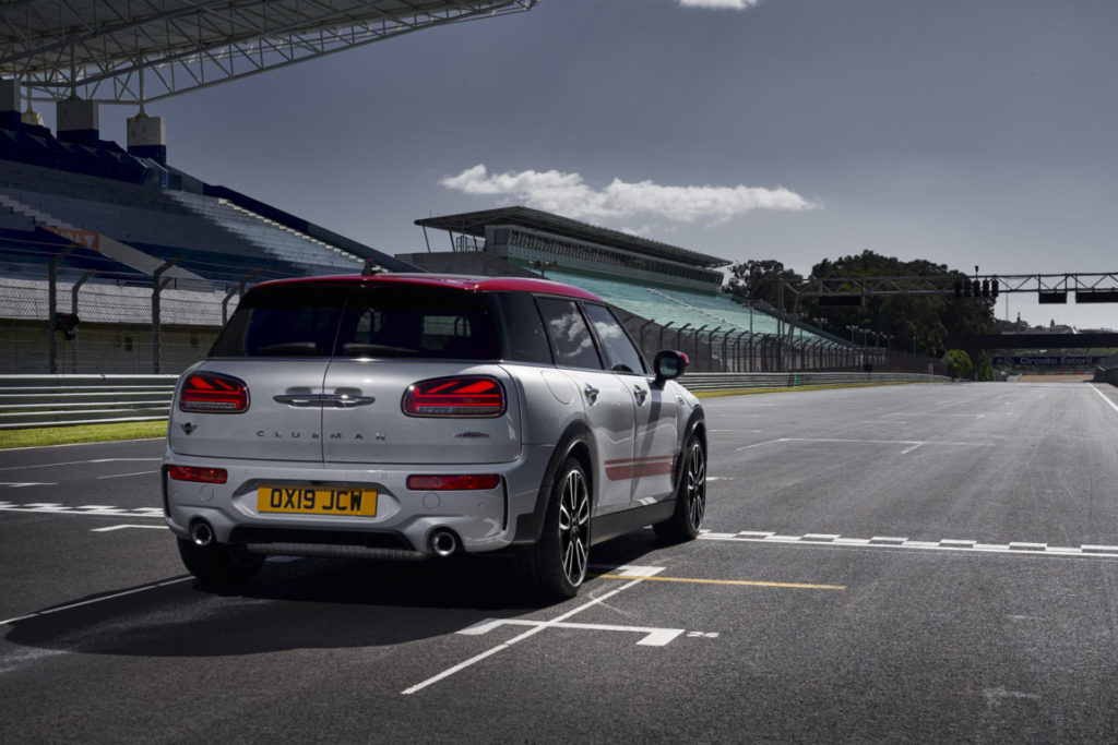 Mini Clubman e Countryman JCW: il massimo delle Mini