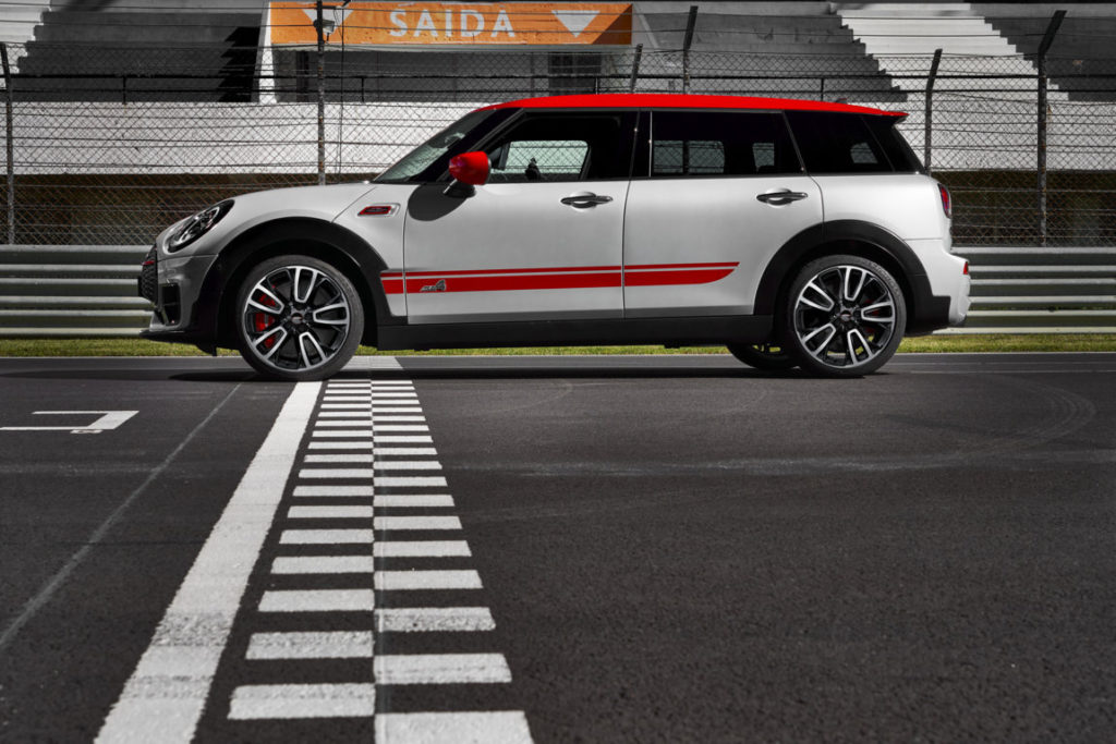 Mini Clubman e Countryman JCW: il massimo delle Mini