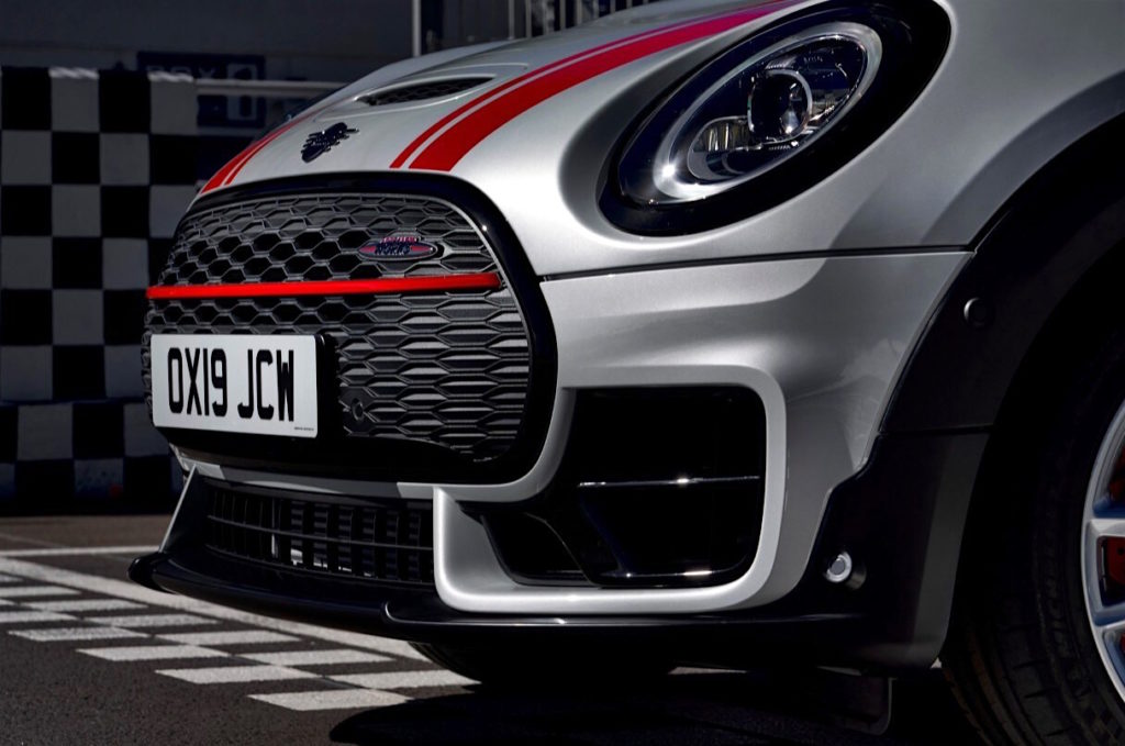 Mini Clubman e Countryman JCW: il massimo delle Mini