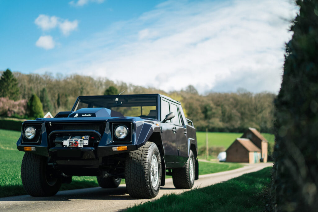 Lamborghini LM002: ora è meglio di quella nuova