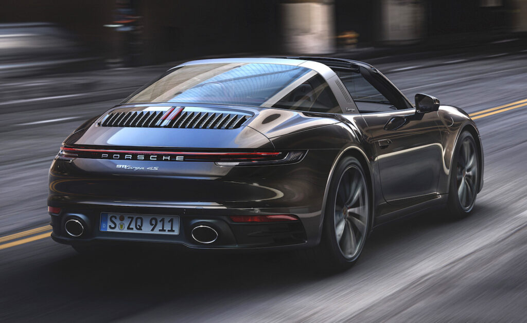 Nuova Porsche 911 Targa: fedele a una bella tradizione