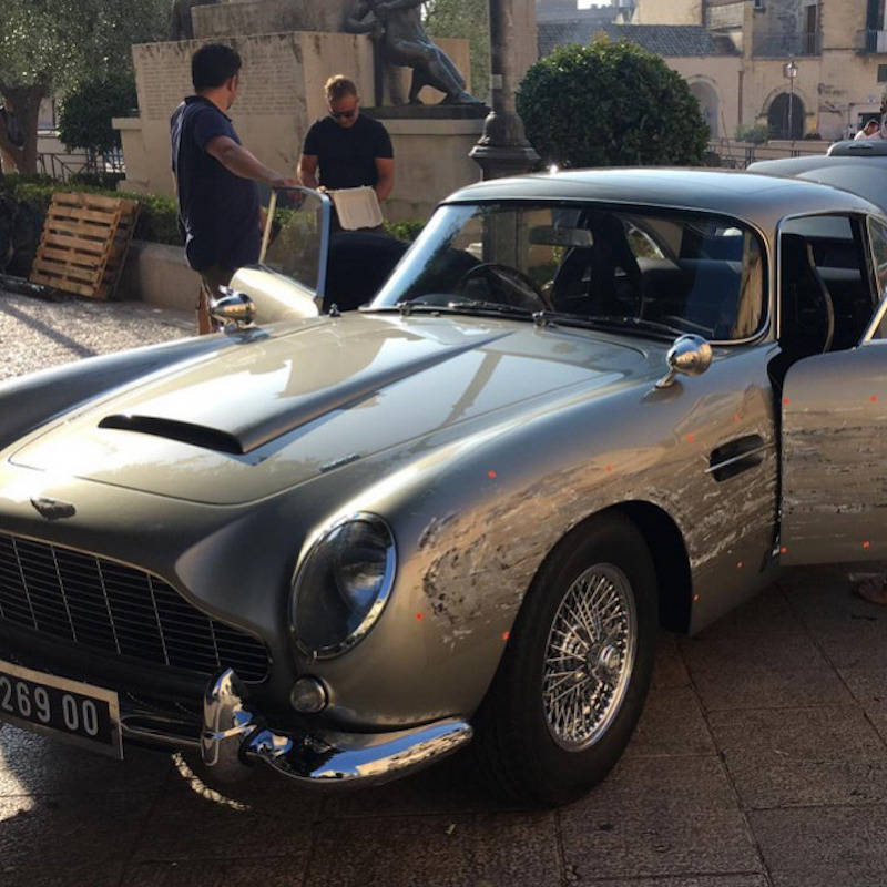 Aston Martin DB5 a Matera, Italia, durante riprese cinematografiche di No Time to Die