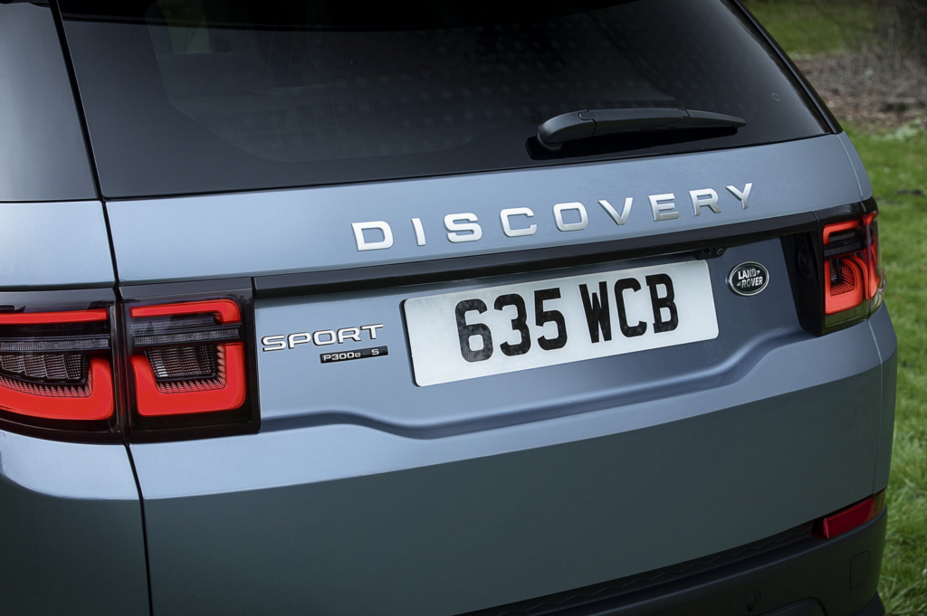 Range Rover Evoque e Land Rover Discovery Sport: arriva l’ibrido plug-in