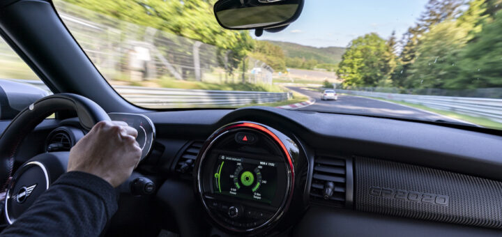 MINI John Cooper Works GP raggiunge i test nel Green Hell del Nurburgring