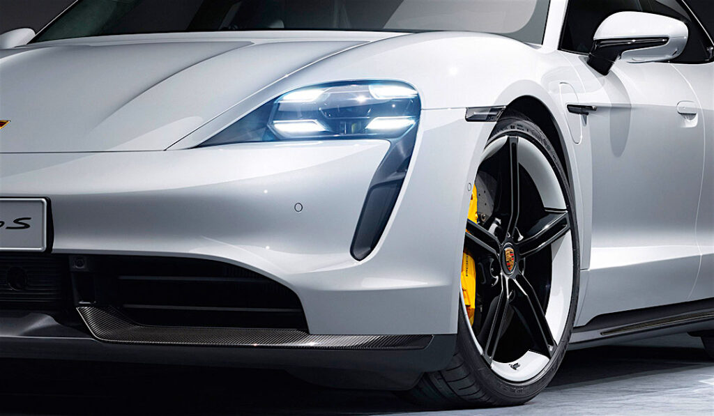 Porsche Taycan: premiata come la più innovativa al mondo