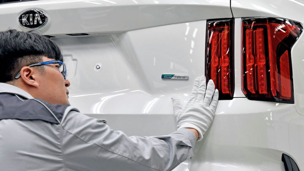 Kia Sorento nuova produzione versioni hybrid e hybrid plug-in
