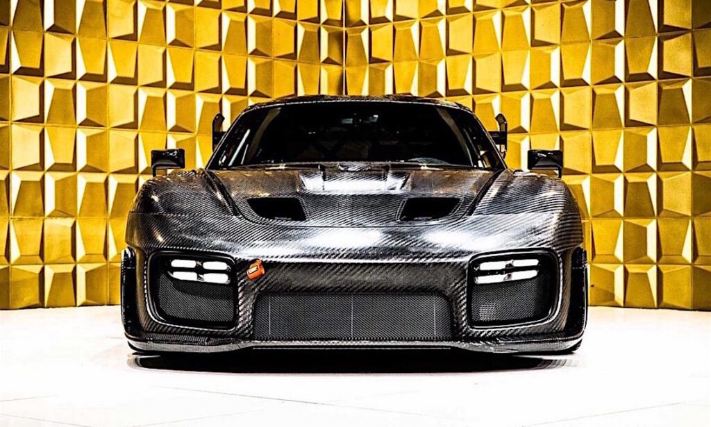 Porsche 935 full carbon: in vendita a un prezzo da record