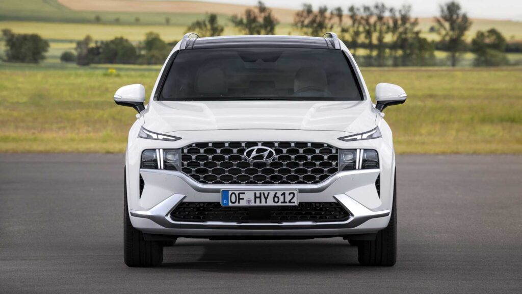 Nuova Hyundai Santa Fe: debutta il Terrain Mode Selector