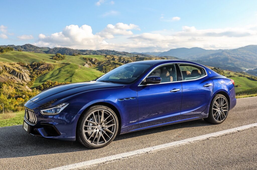 Maserati Ghibli Hybrid: tridente elettrizzante da 330 CV