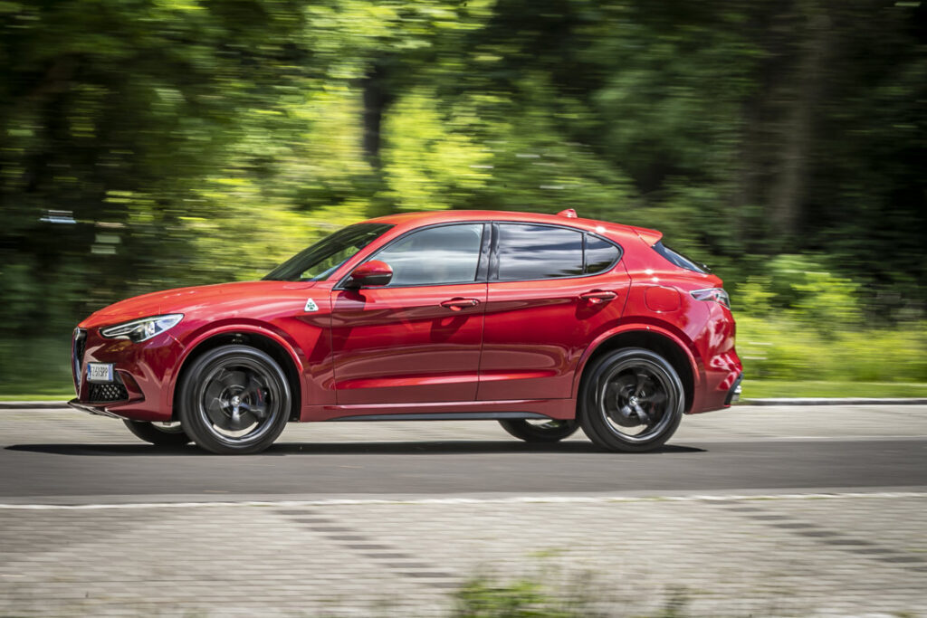 Alfa Romeo Stelvio Quadrifoglio: prova su strada del suv dalle grandi performance