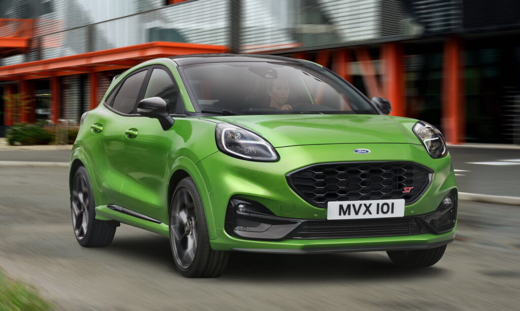 Ford Puma ST: la piccola SUV mostra i muscoli