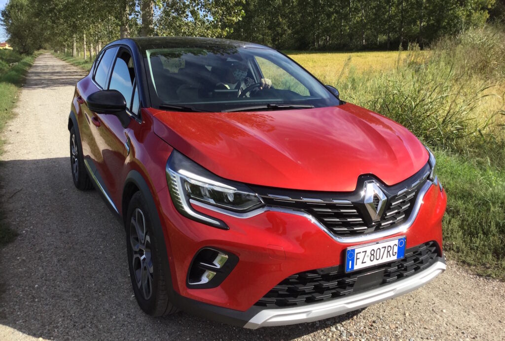 Renault Captur TCe 130 Intens EDC: tutta nuova tranne il nome