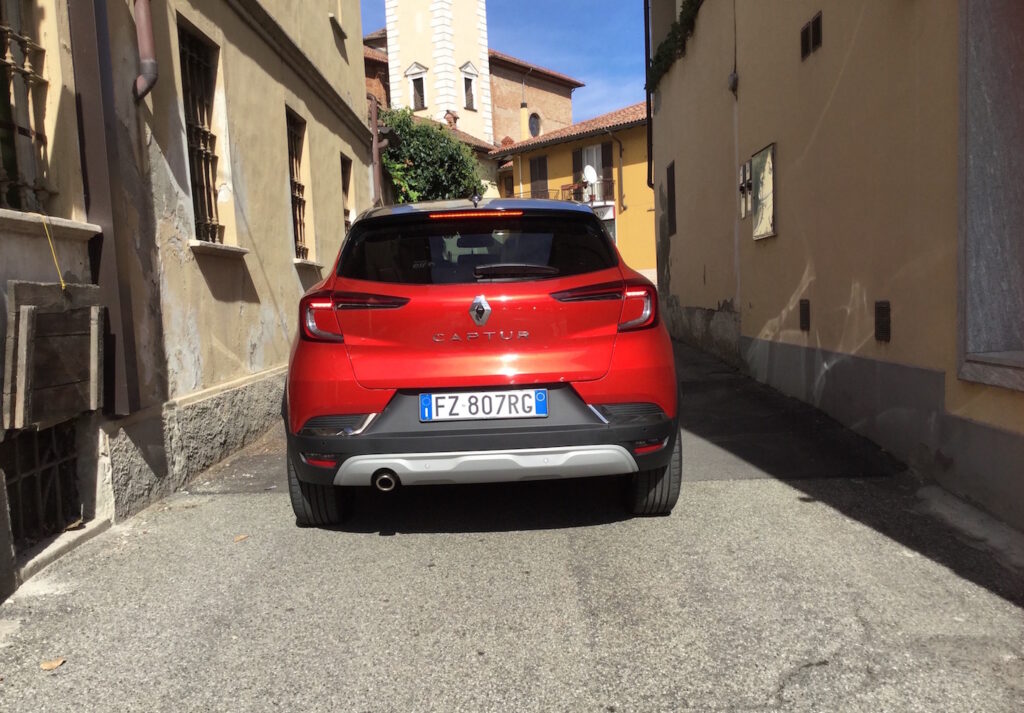 Renault Captur TCe 130 Intens EDC: tutta nuova tranne il nome