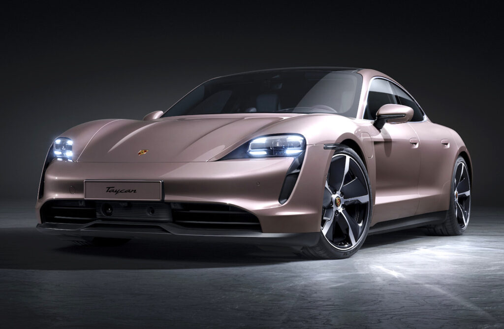 Porsche Taycan: trazione posteriore elettrizzante