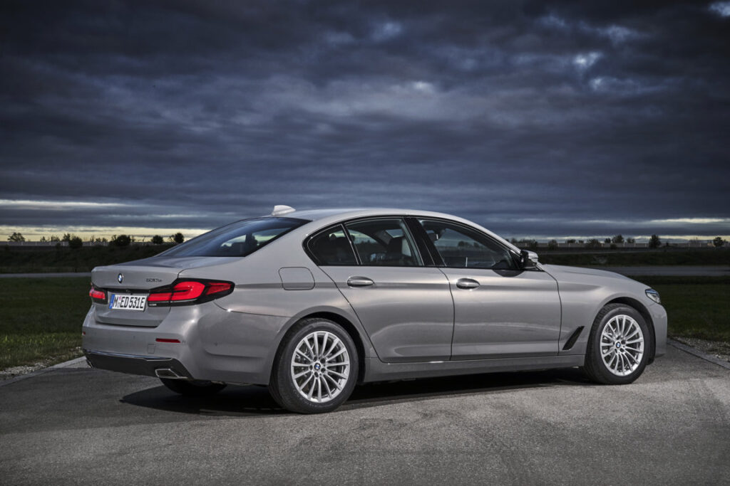 BMW 518d- 530d: esclusive per l’Italia