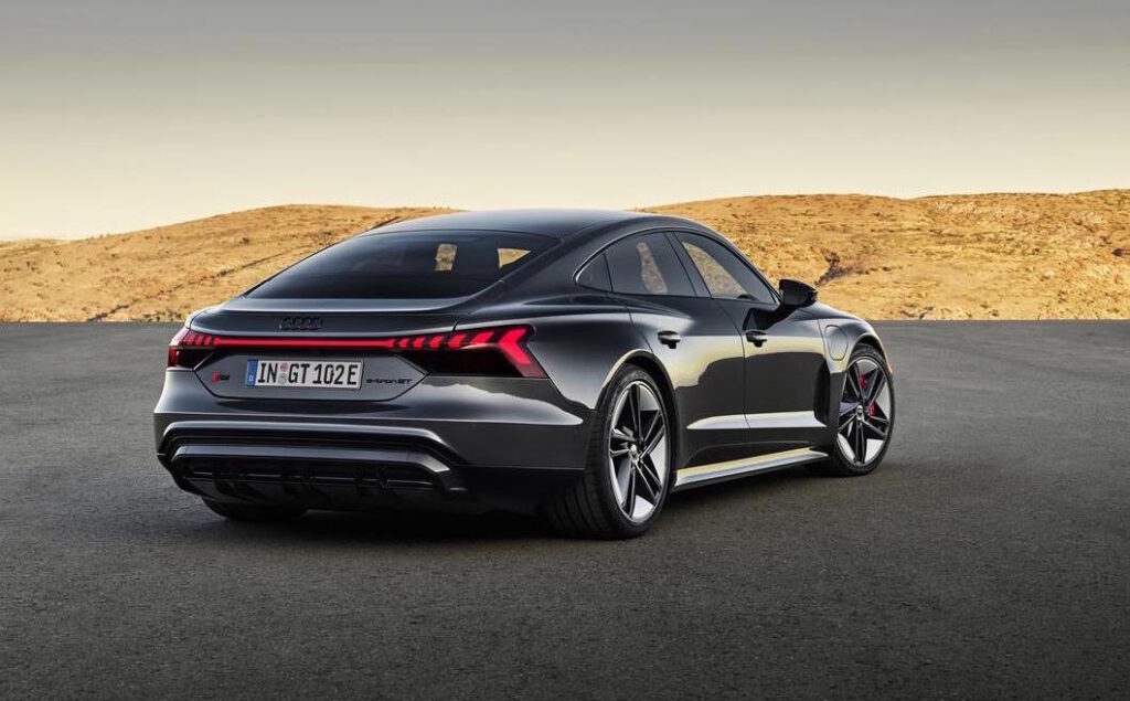 Audi e-tron GT: nuova corrente futurista da 600 CV