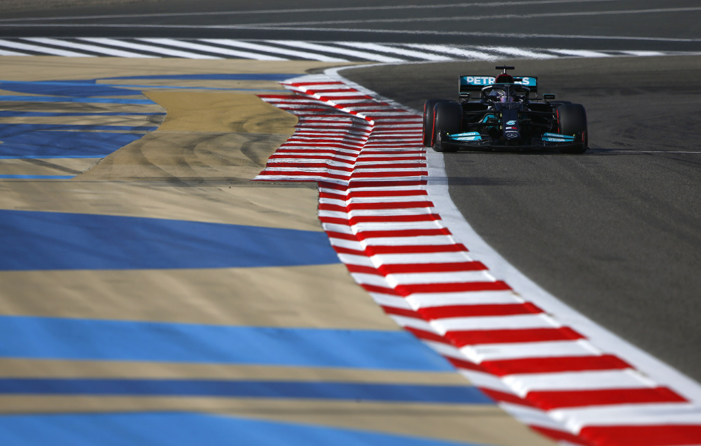 Gran Premio di F1 Bahrain: Lewis Hamilton vince  