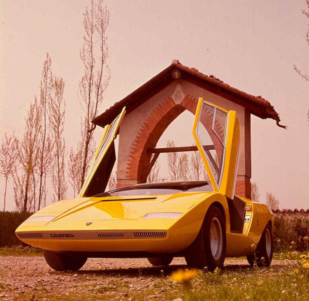 Lamborghini Countach  LP 500: auguri per i 50 anni