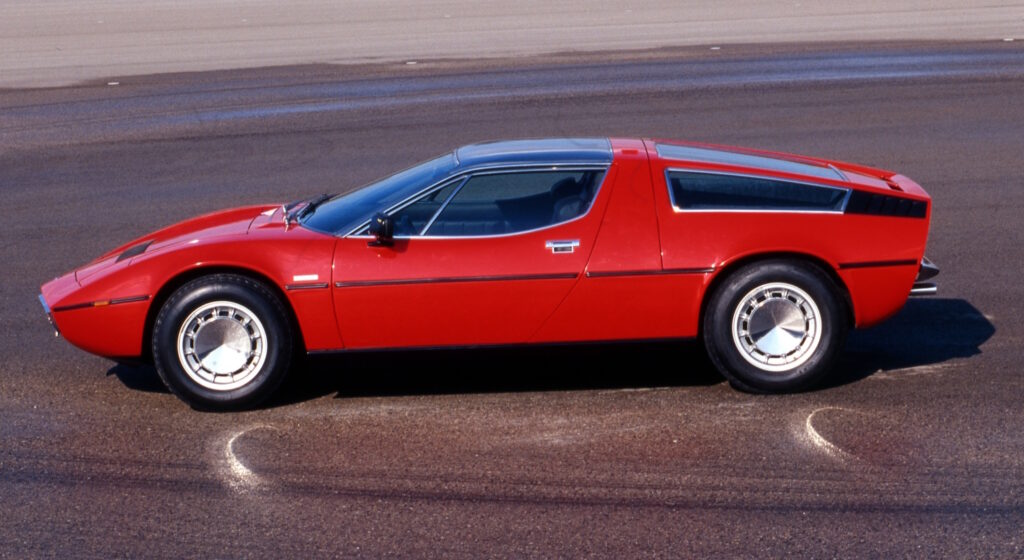 Maserati Bora: ha 50 anni la bellezza firmata Giugiaro
