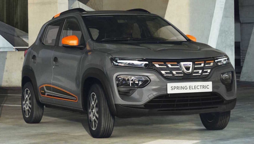 Con Dacia Spring l'auto elettrica costa meno di 10.000 euro