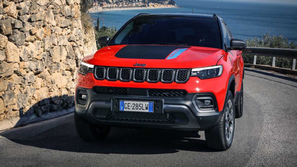 La Jeep Compass si rinnova