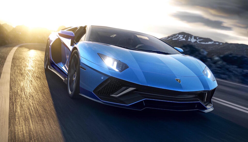 Aventador LP 780-4 Ultimae sarà commercializzata in versione Coupé e Roadster