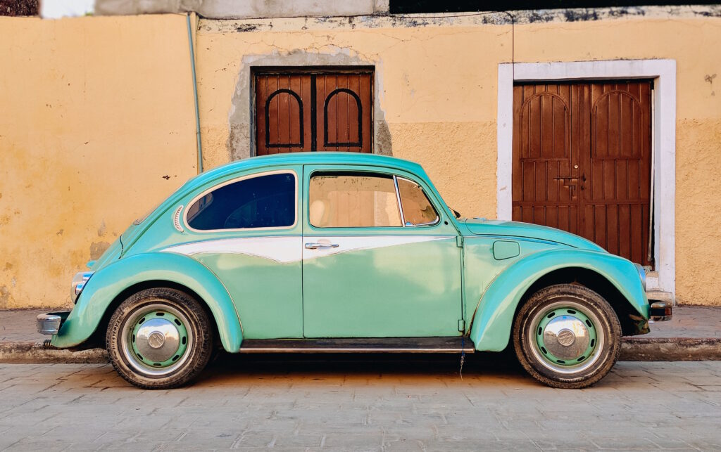 Il fascino del vecchio Maggiolone non tramonta mai