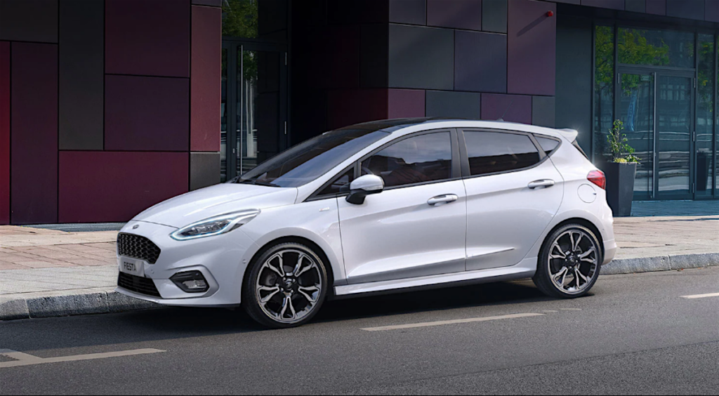 La rinnovata Ford Fiesta è proposta in una gamma a tre e a cinque porte