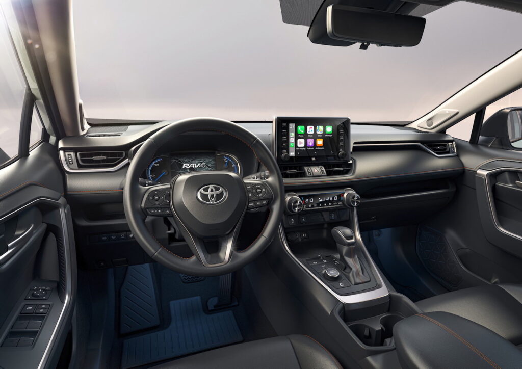 Toyota Rav4 Adventure, versione che porta al debutto il Model Year 2022 della best seller della Casa giapponese