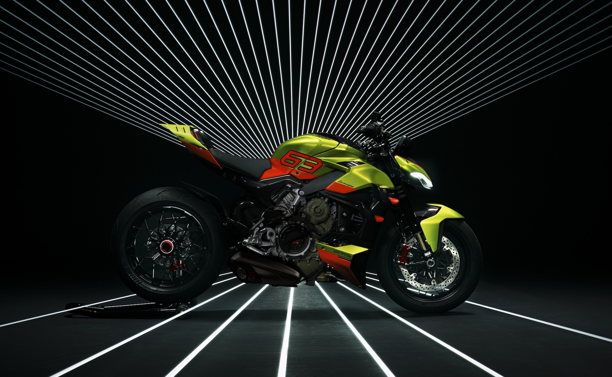 Ducati Streetfighter V4 Lamborghini è realizzata sulla base tecnica della Panigale V4S 2023