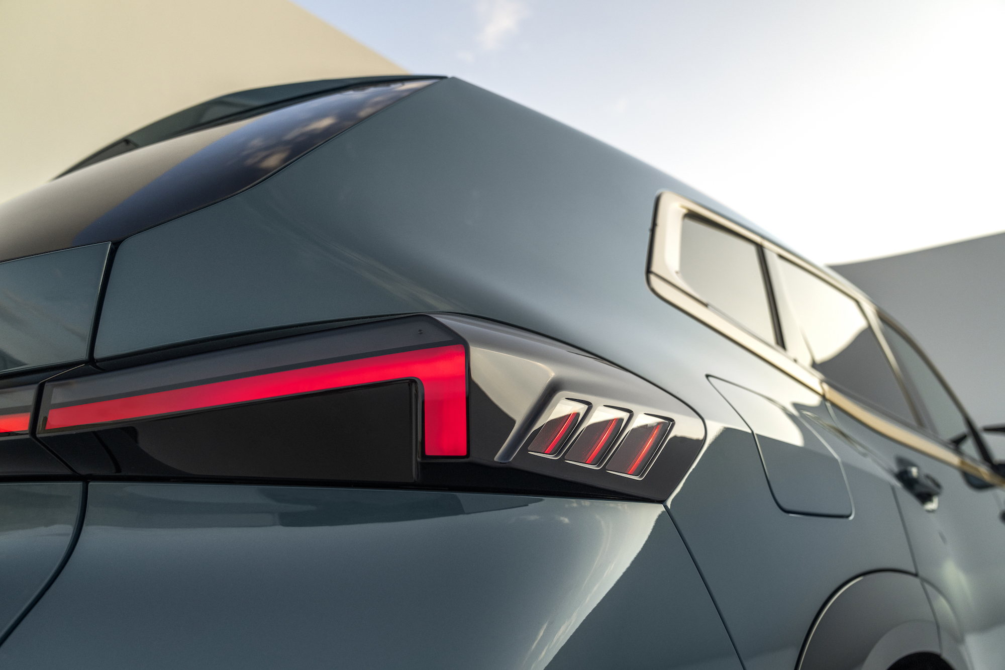 Il sistema di trazione M HYBRID della BMW XM eroga una potenza complessiva di 480 kW/653 CV
