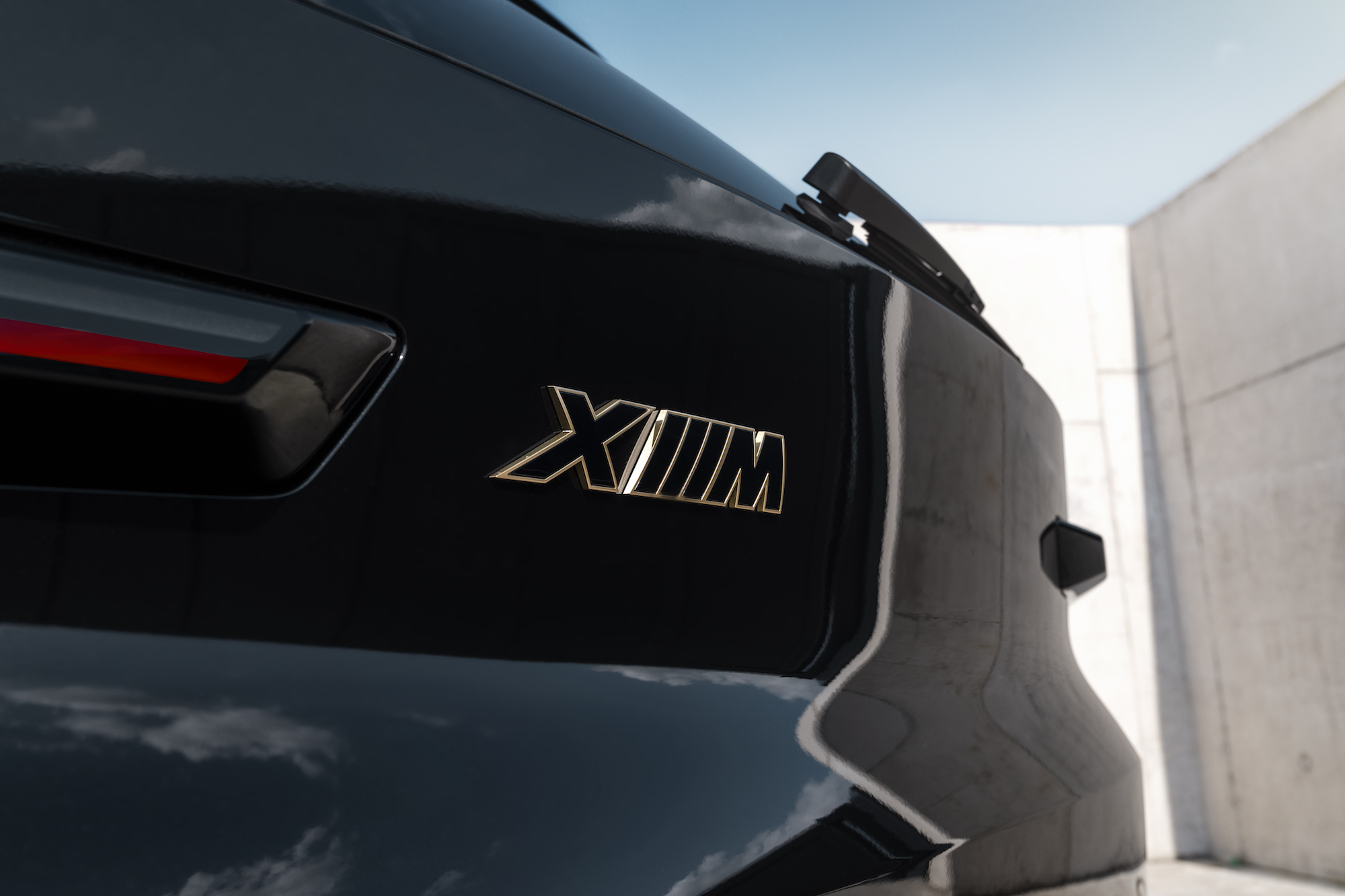 Il sistema di trazione M HYBRID della BMW XM eroga una potenza complessiva di 480 kW/653 CV