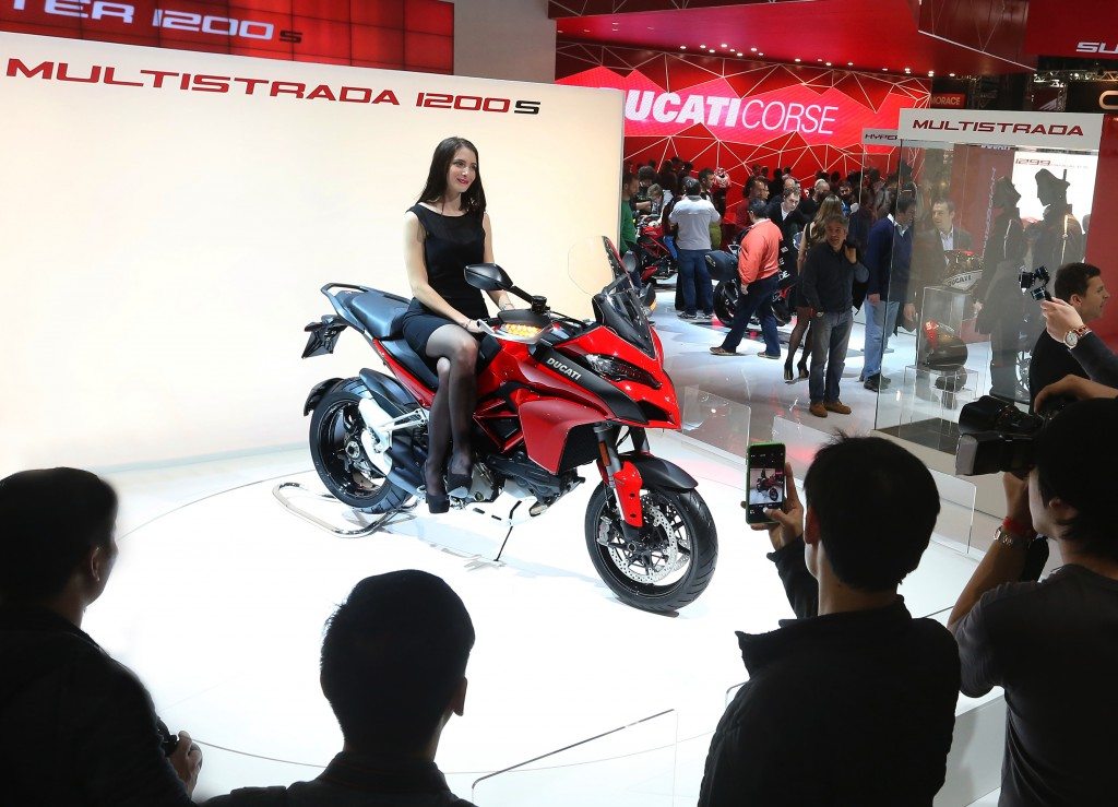 EICMA2014_Ducati_stand_02