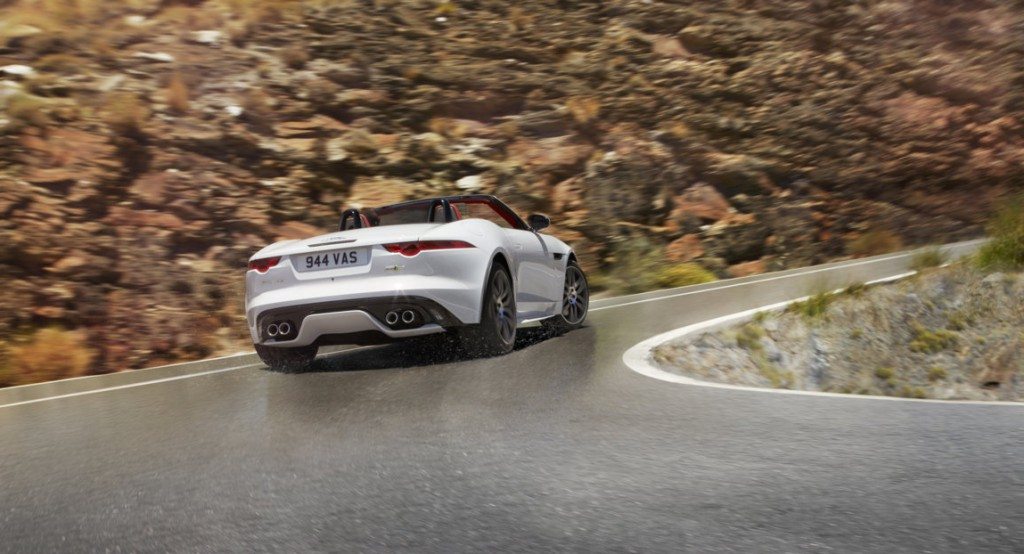 Jag_FTYPE_16MY_AWD_R_Glacier_White_Image_191114_08 (FILEminimizer)