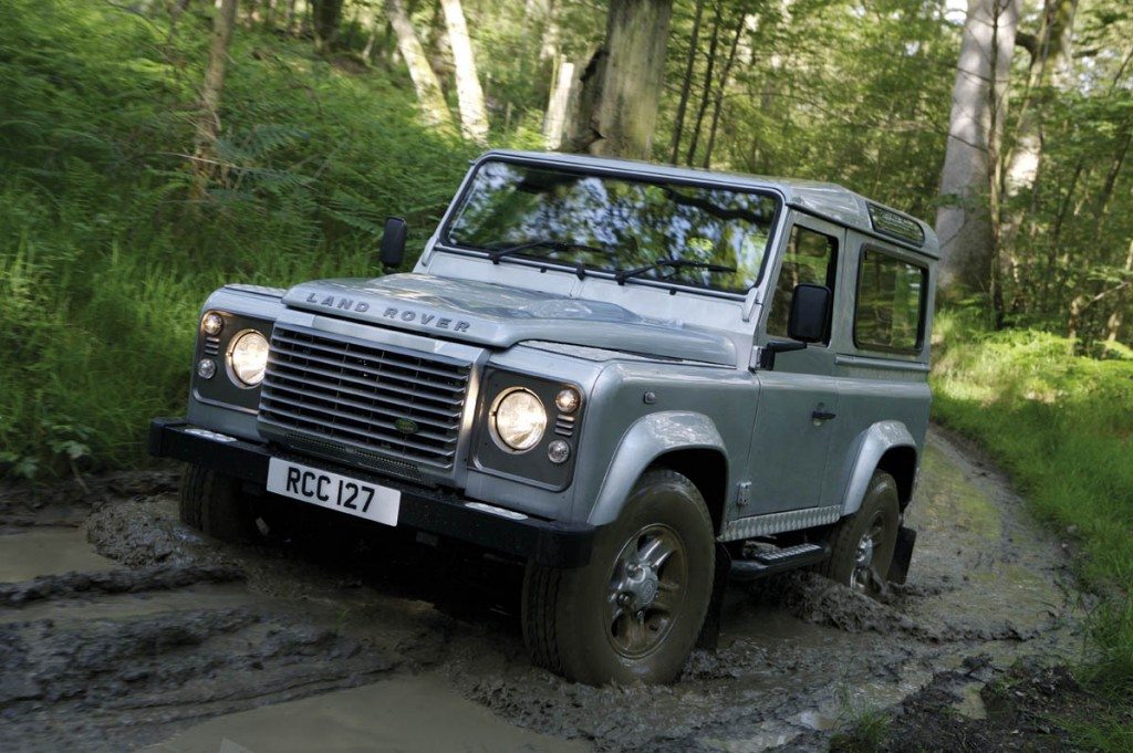 Land_Rover_Defender_001