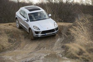 PORSCHE-MACAN