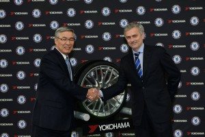 Yokohama-sponsor-del-Chelsea-il-mister-Jose-Mourinho md