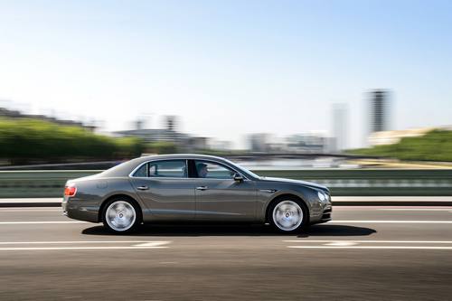  La Bentley Flying Spur